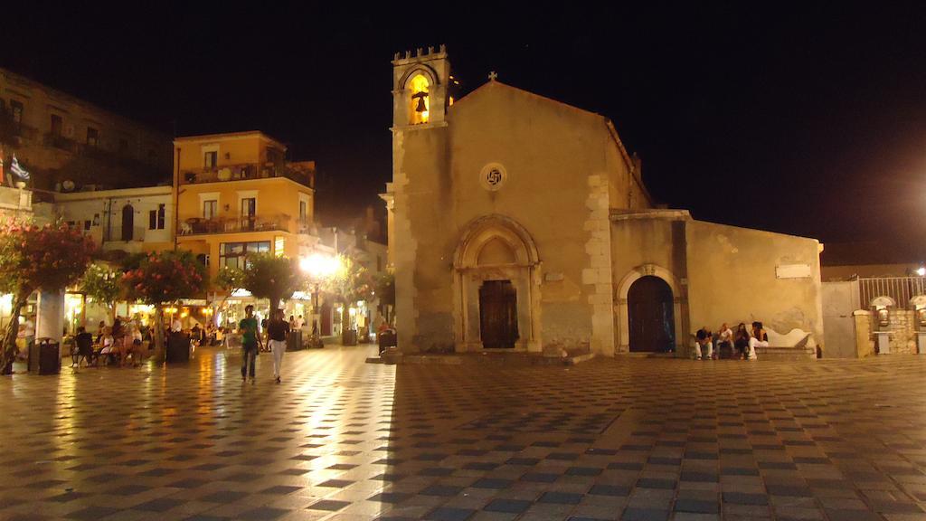 B&B Miroca Sant'Alessio Siculo Exterior photo