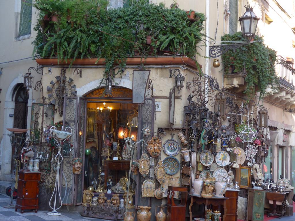 B&B Miroca Sant'Alessio Siculo Exterior photo